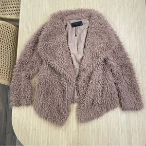 Zara women’s Sherpa jacket small